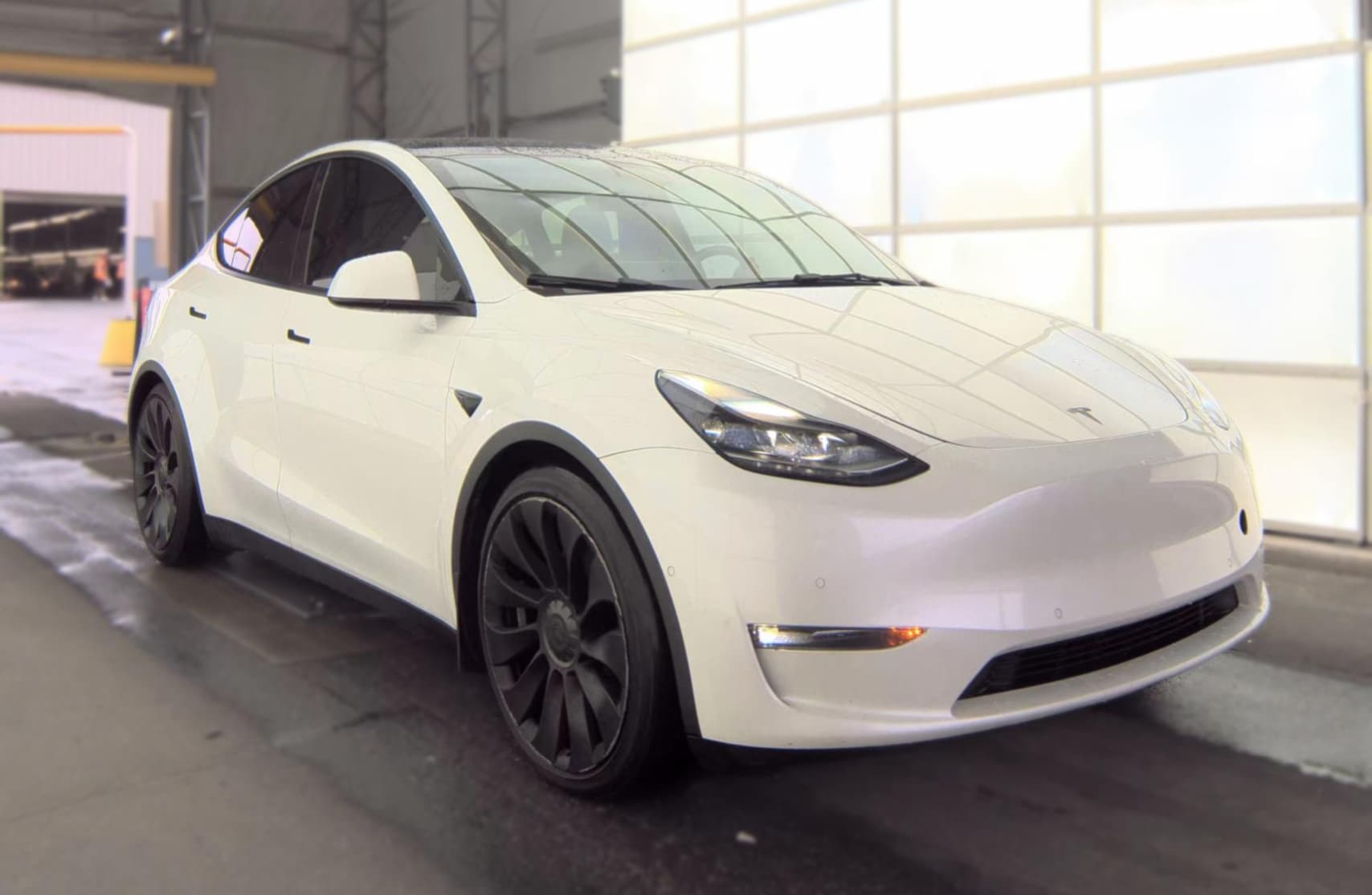 tesla model y 2022 7SAYGDEF4NF373332 image tesla model y 2022 7SAYGDEF4NF373332 image